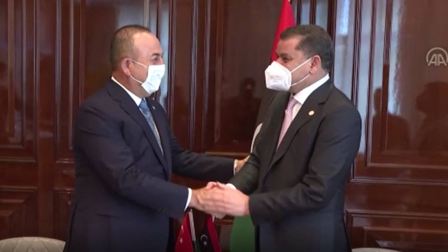 Bakan Çavuşoğlu'nun Berlin diplomasisi